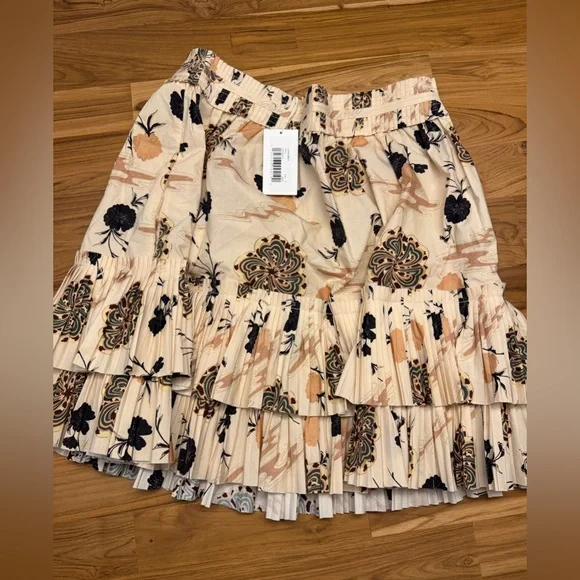 Leela Floral Poplin Mini Skirt - Picture 2 of 5